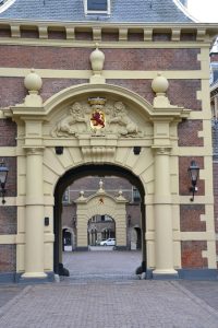 Titurel Culture class visits Binnenhof_01R